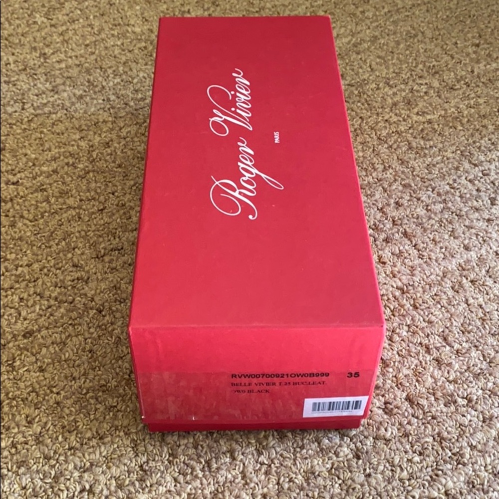 Roger Vivier ballerina shoe box